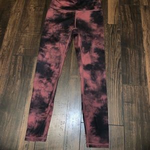 Elation snow dye Athleta maroon the dye leggings
